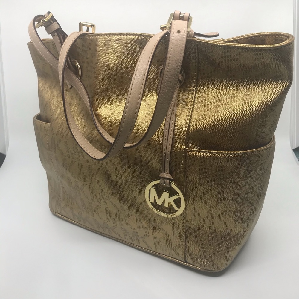 Michael Kors Jet Set Tote Bag